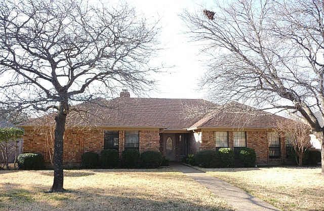 1st image of 2564 Primrose Dr