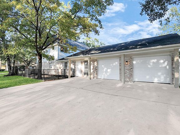 4th image of 3919 Fernglade Dr