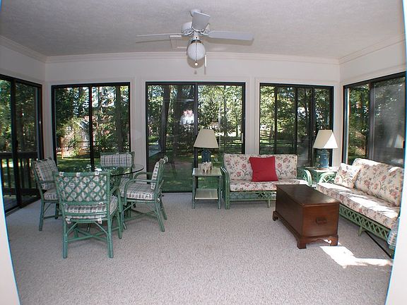 3rd image of 9210 Cragmont Dr