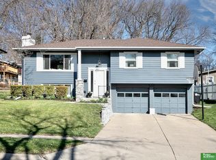 13516 Trendwood Dr, Omaha, NE 68144