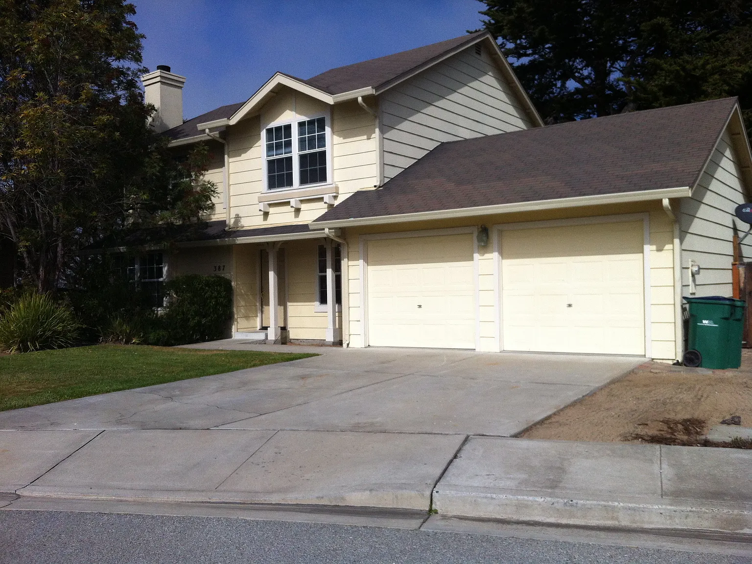 Redwood Heights - 1 — Photo 2