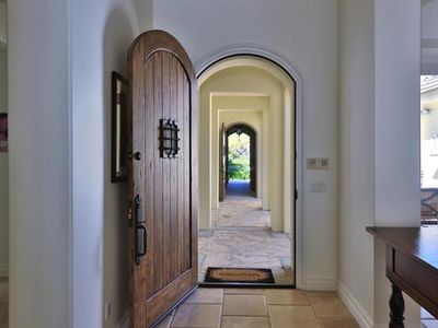 3870 Prado De La Mariposa, Calabasas, CA, 91302
