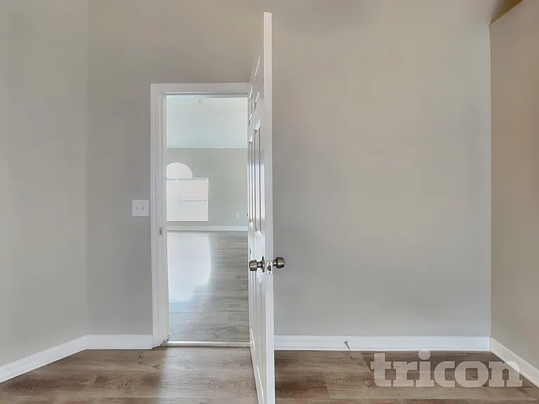 10610 Opus Dr — Photo 8