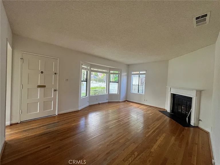 18029 Santa Rita St — Photo 2