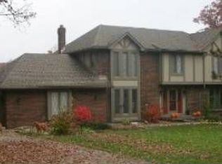 4837 Canyon Oaks Dr, Brighton, MI 48114