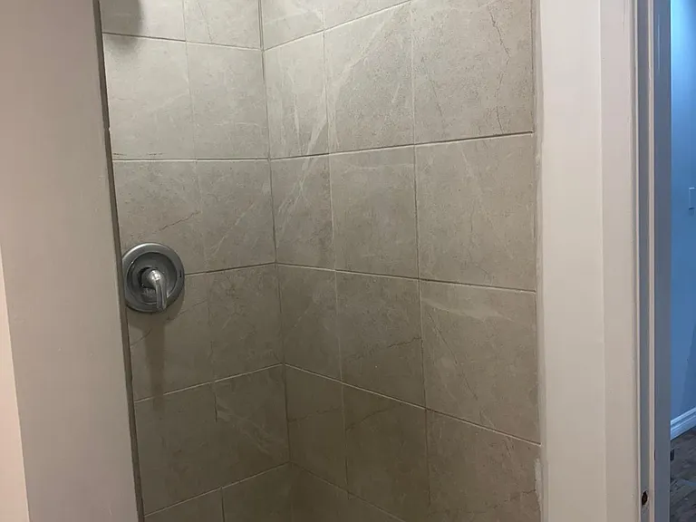 129 Main St #7 — Photo 4