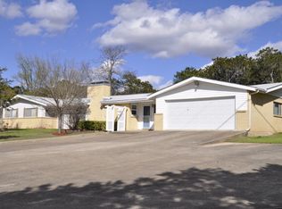 241 Doris Dr, Kerrville, TX 78028
