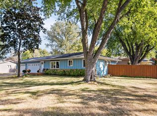 4000 Cinnabar Dr, Eagan, MN 55122