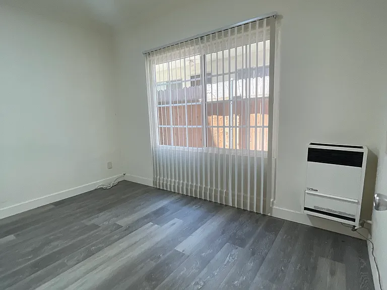 133 S Saint Andrews Pl #2 — Photo 14