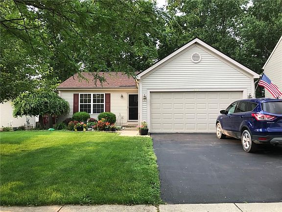 4th image of 466 Northwoods Dr