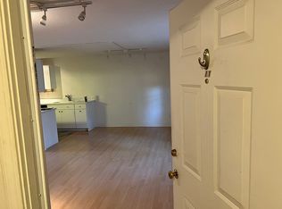 204 Mechanic St APT 11, Lebanon, NH 03766