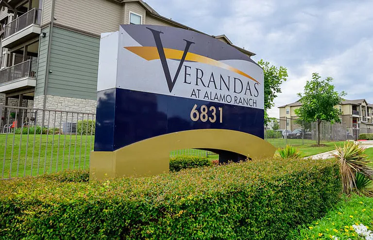 Verandas at Alamo Ranch Apartments — Photo 8