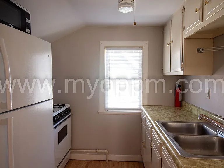 4202 Barker Ave — Photo 6