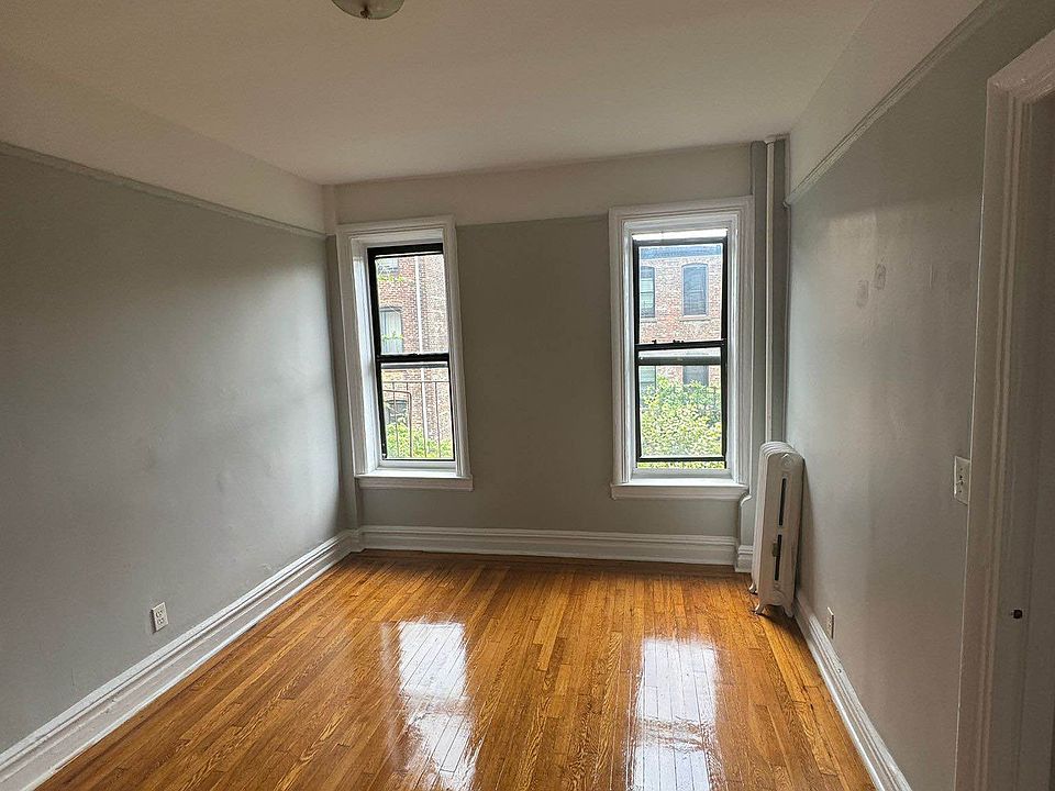 2nd image of 120 Garfield Pl APT C8