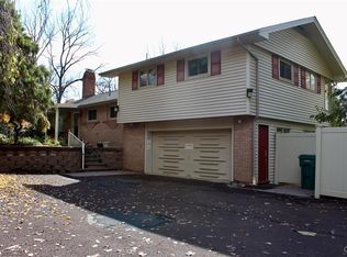 3250 S Cedar Crest Blvd, Emmaus, PA 18049
