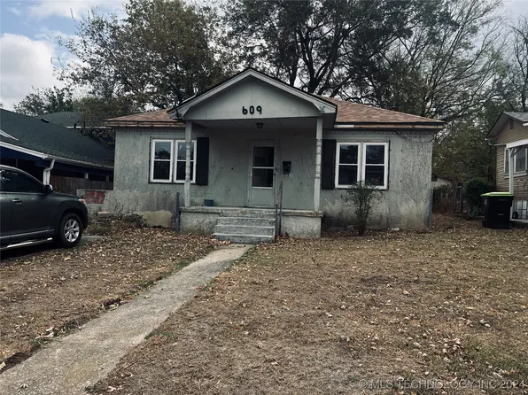 609 N Oak St, Holdenville, OK 74848