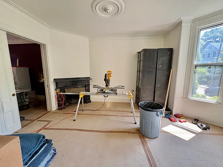 33 Brewster St — Photo 6