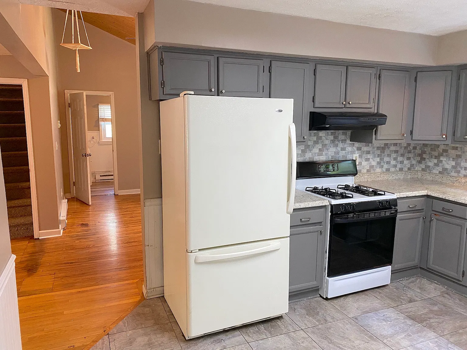 2 bed, 1500 sqft, $1,600 — Photo 4