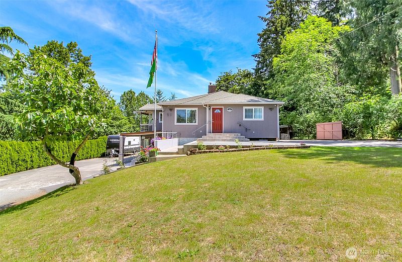 3rd image of 98 31st Avenue