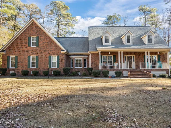 2111 Hunt Hill Place, Kinston, NC 28504