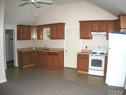 5th image of 43 Lafayette Ave