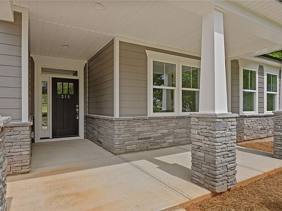 3rd image of 315 Old Shirley Rd