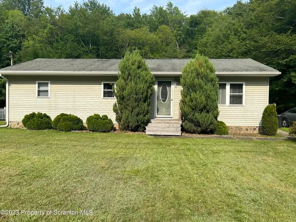 948 N Main St, Carbondale, PA 18407