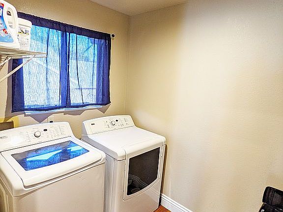 5th image of 3850 E Dewberry Ave