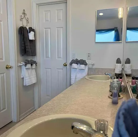 622 Eagle Pointe S — Photo 13