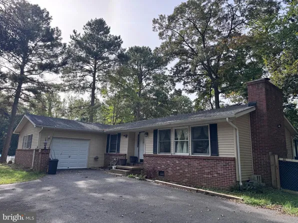 12537 Catalina Dr, Lusby, MD 20657