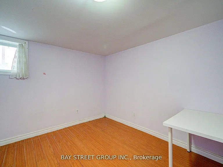 5 Lockdare St #BASEMENT — Photo 13