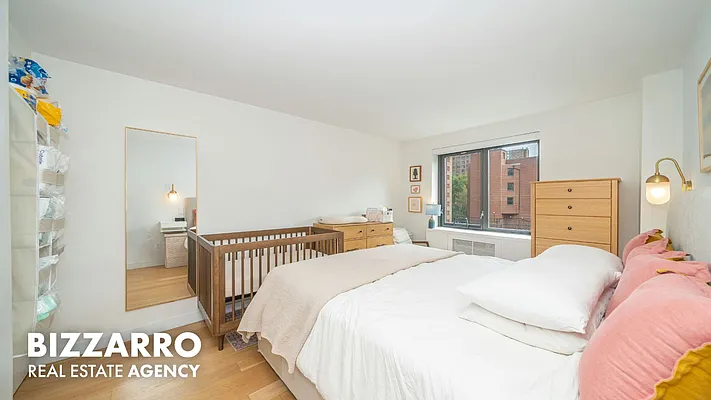 Bedroom, photo 2