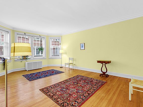 5th image of 738.5 Hinman Ave #1