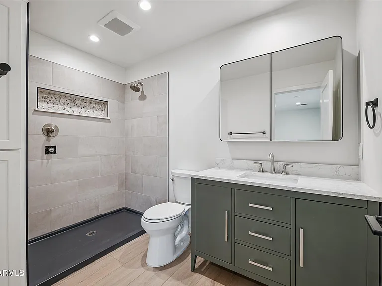1726 N 74th Pl — Photo 14