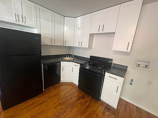 3rd image of 439 E 21st St #1