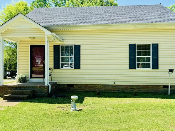 111 W Merchant St, Mt Pleasant, TN 38474