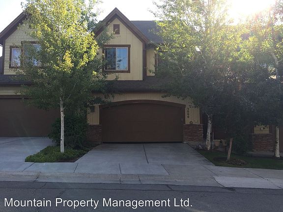 2nd image of 3000 W Canyon Links Dr