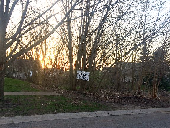 2nd image of 932 Songbird Ln