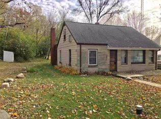 221 N Meadow Ln, Monticello, IN 47960