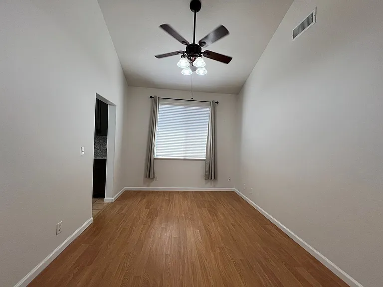 5835 W Athens Ave — Photo 6