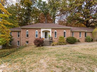 6810 Wind Ridge Ct, Louisville, KY 40241