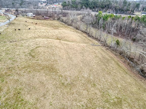 2nd image of 660 Egypt Rd