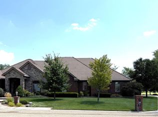 1605 Riviera Dr, Great Bend, KS 67530