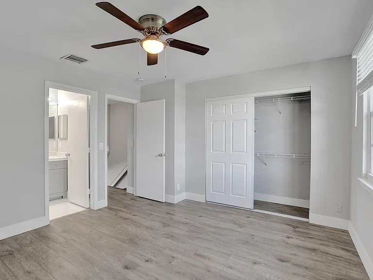 9913 NW 57th Mnr — Photo 33