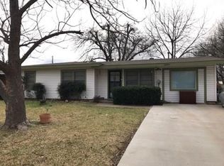 2905 Charles Dr, Garland, TX 75041