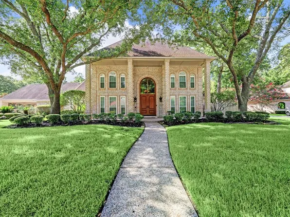 1519 Scenic Shore Drive, Kingwood, TX 77345