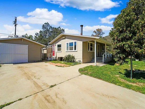 1330 Sunny Acres Ave, Alpine, CA 91901