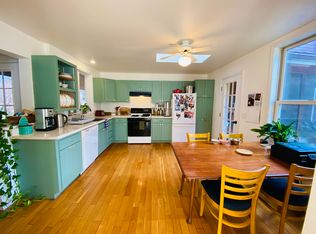 11 Cantines Island Ln, Saugerties, NY 12477