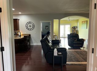 19 Delmar Dr, Clinton, IL 61727