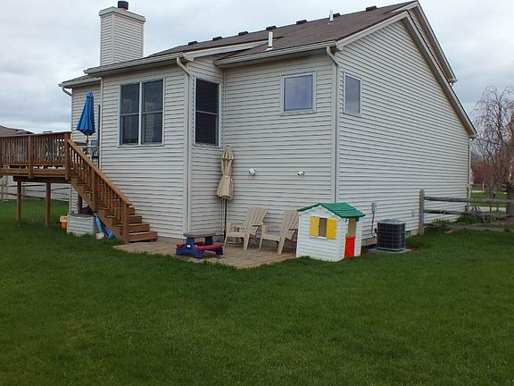 Backyard (B)
